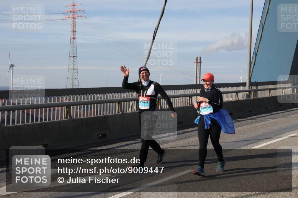 03.10.2025 - Köhlbrandbrückenlauf Julia Fischer http://msf.ph/oto/9009447 03.10.2025 10:12:23 Position 2 1928, 2507 meine-sportfotos.de