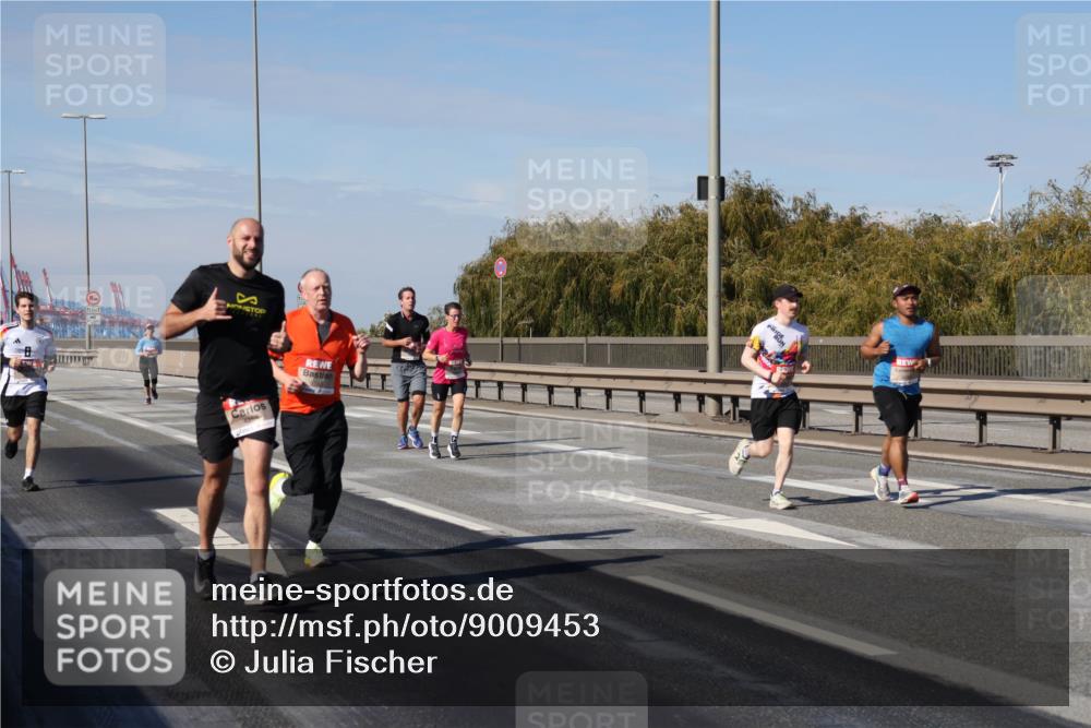 03.10.2025 - Köhlbrandbrückenlauf Julia Fischer http://msf.ph/oto/9009453 03.10.2025 12:52:59 Position 3  meine-sportfotos.de