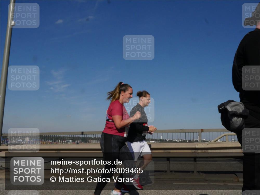 03.10.2025 - Köhlbrandbrückenlauf Matties Gatica Varas http://msf.ph/oto/9009465 03.10.2025 13:06:32 Position 2 8 meine-sportfotos.de