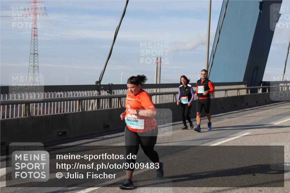 03.10.2025 - Köhlbrandbrückenlauf Julia Fischer http://msf.ph/oto/9009483 03.10.2025 10:13:22 Position 2 1389 meine-sportfotos.de