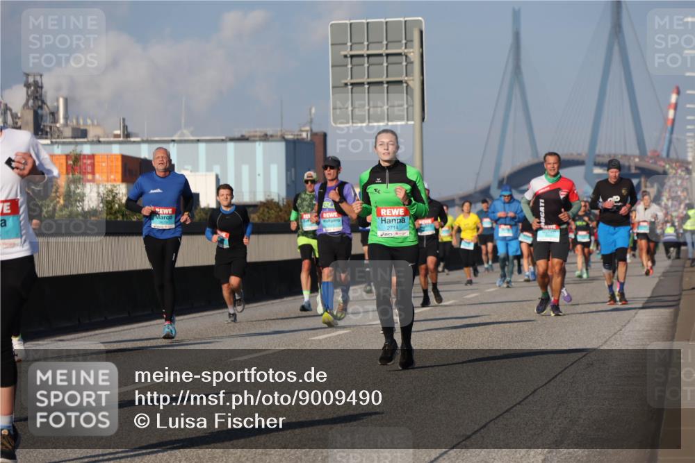 03.10.2025 - Köhlbrandbrückenlauf Luisa Fischer http://msf.ph/oto/9009490 03.10.2025 10:51:25 Position 3 2714 meine-sportfotos.de