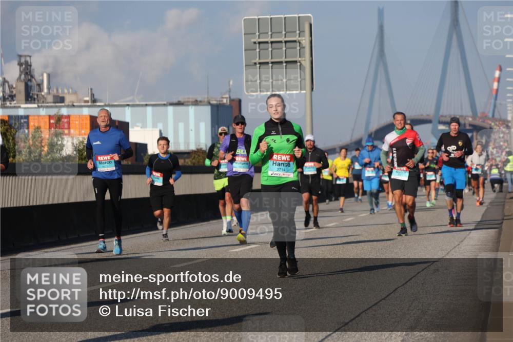 03.10.2025 - Köhlbrandbrückenlauf Luisa Fischer http://msf.ph/oto/9009495 03.10.2025 10:51:25 Position 3 2714 meine-sportfotos.de