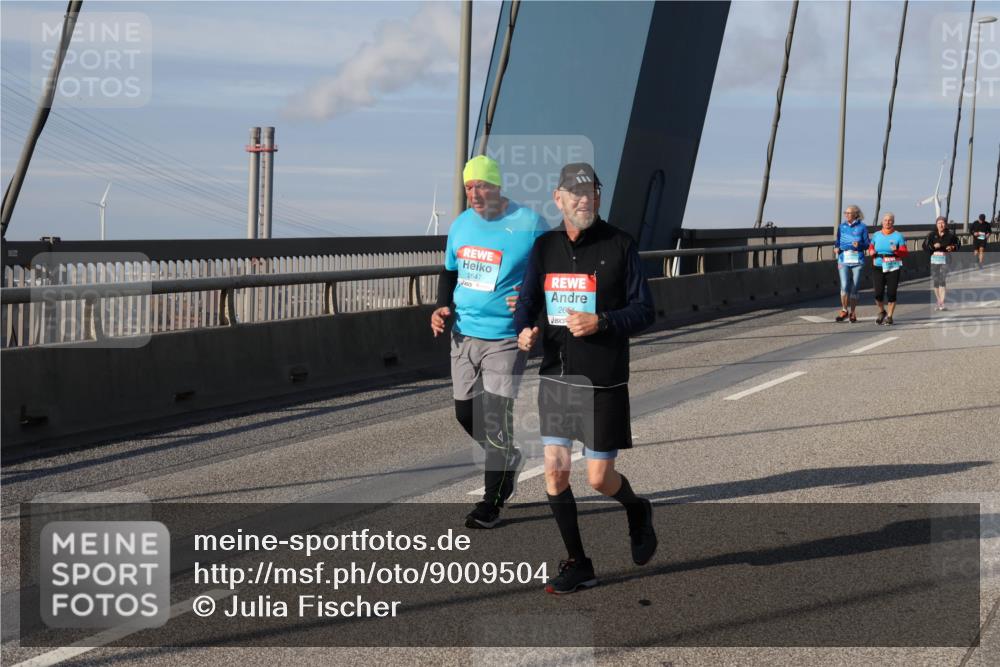 03.10.2025 - Köhlbrandbrückenlauf Julia Fischer http://msf.ph/oto/9009504 03.10.2025 10:13:30 Position 2 2647, 264 meine-sportfotos.de