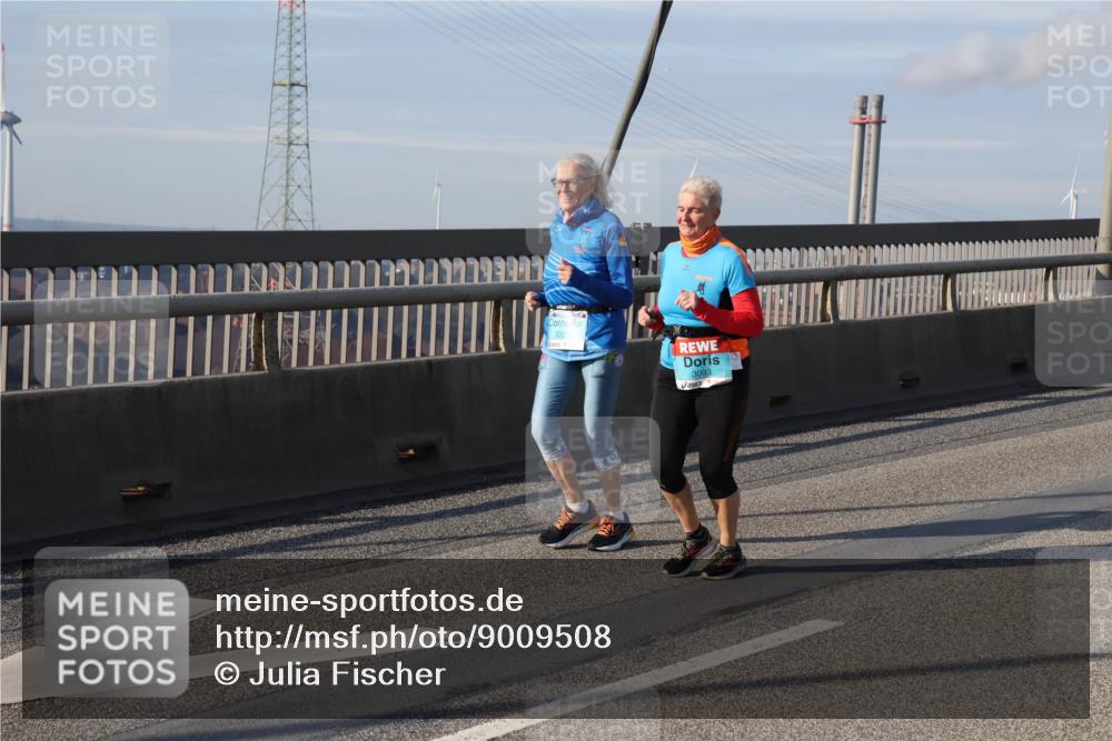 03.10.2025 - Köhlbrandbrückenlauf Julia Fischer http://msf.ph/oto/9009508 03.10.2025 10:13:39 Position 2 7777777777, 309, 3093 meine-sportfotos.de