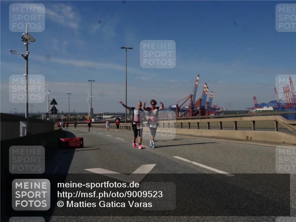 03.10.2025 - Köhlbrandbrückenlauf Matties Gatica Varas http://msf.ph/oto/9009523 03.10.2025 13:06:43 Position 2  meine-sportfotos.de