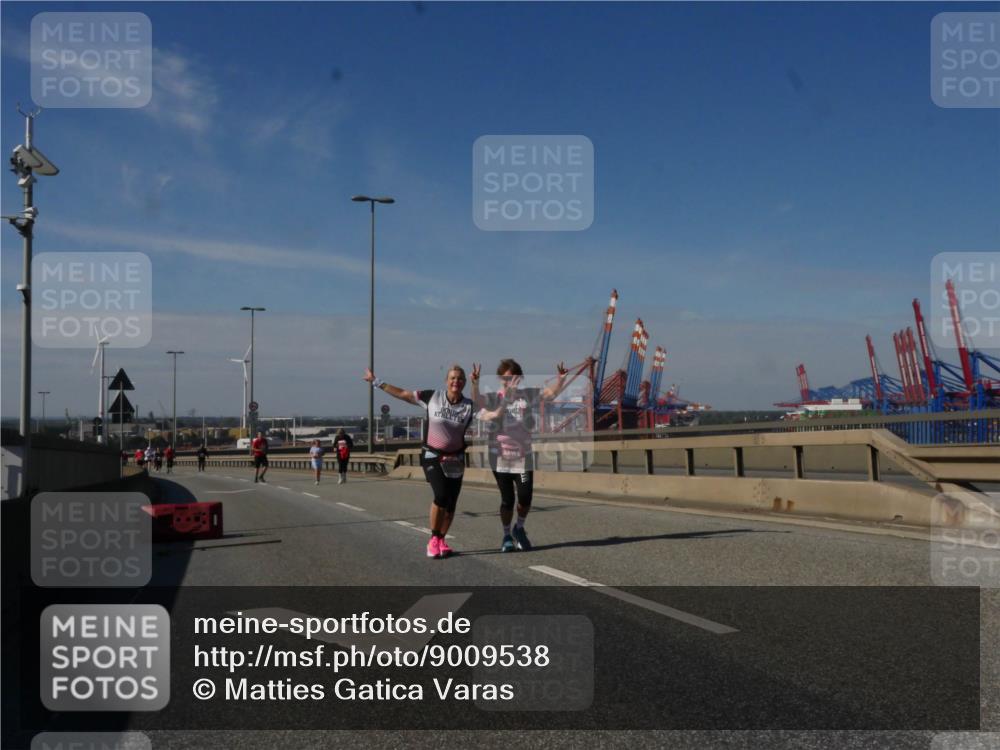 03.10.2025 - Köhlbrandbrückenlauf Matties Gatica Varas http://msf.ph/oto/9009538 03.10.2025 13:06:44 Position 2  meine-sportfotos.de