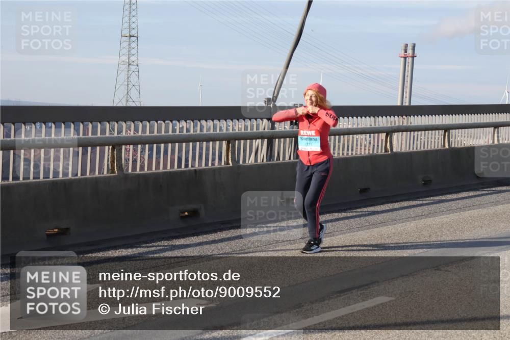 03.10.2025 - Köhlbrandbrückenlauf Julia Fischer http://msf.ph/oto/9009552 03.10.2025 10:14:06 Position 2 2191, 600 meine-sportfotos.de