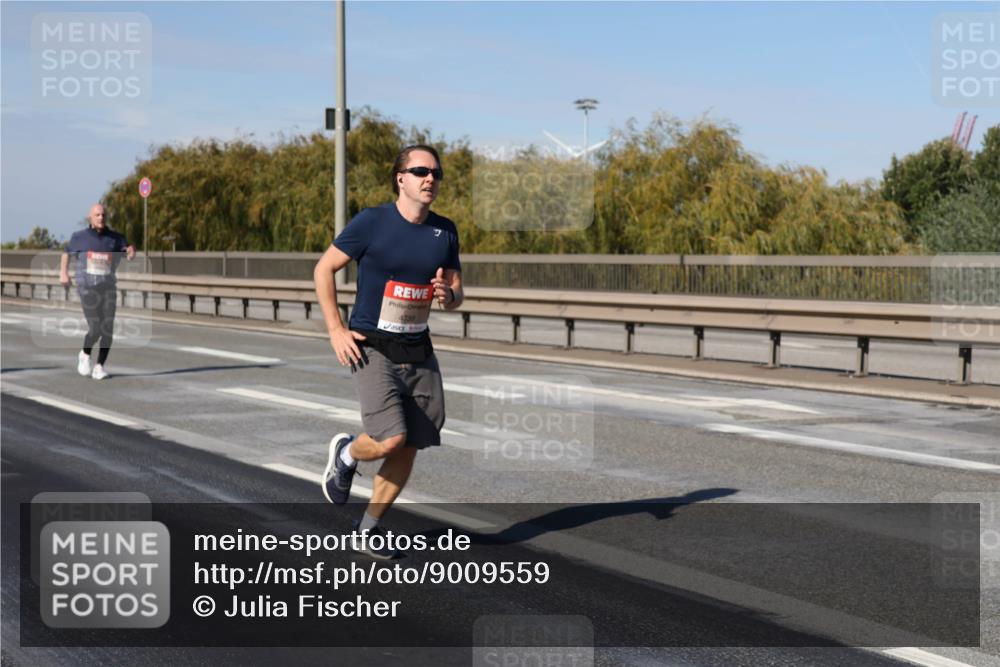 03.10.2025 - Köhlbrandbrückenlauf Julia Fischer http://msf.ph/oto/9009559 03.10.2025 12:53:19 Position 3 4738 meine-sportfotos.de