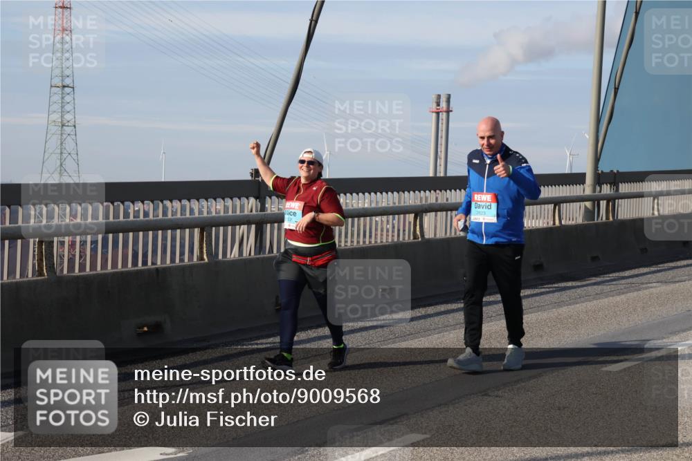 03.10.2025 - Köhlbrandbrückenlauf Julia Fischer http://msf.ph/oto/9009568 03.10.2025 10:14:22 Position 2 2623, 857 meine-sportfotos.de