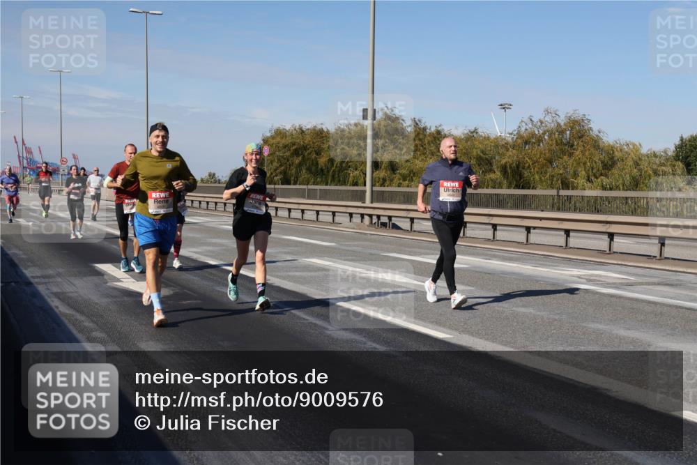03.10.2025 - Köhlbrandbrückenlauf Julia Fischer http://msf.ph/oto/9009576 03.10.2025 12:53:22 Position 3  meine-sportfotos.de