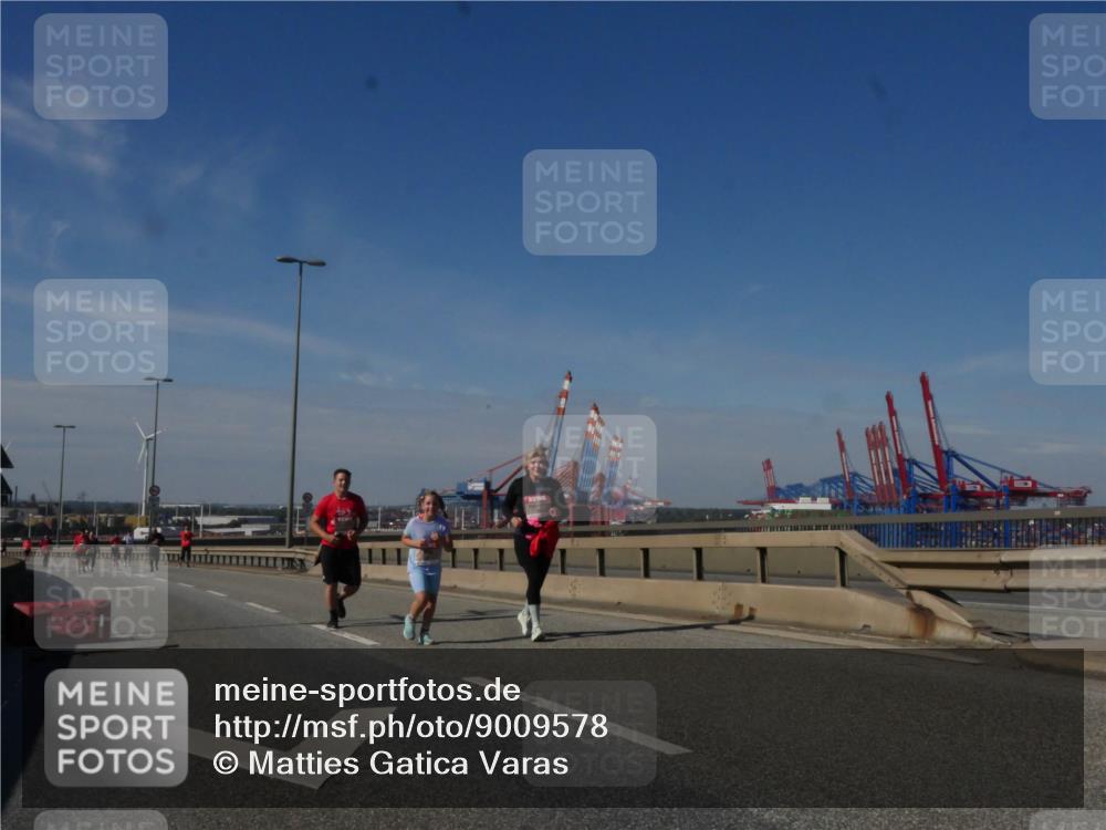 03.10.2025 - Köhlbrandbrückenlauf Matties Gatica Varas http://msf.ph/oto/9009578 03.10.2025 13:06:56 Position 2  meine-sportfotos.de