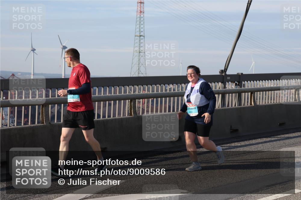 03.10.2025 - Köhlbrandbrückenlauf Julia Fischer http://msf.ph/oto/9009586 03.10.2025 10:14:31 Position 2 2639, 2650 meine-sportfotos.de
