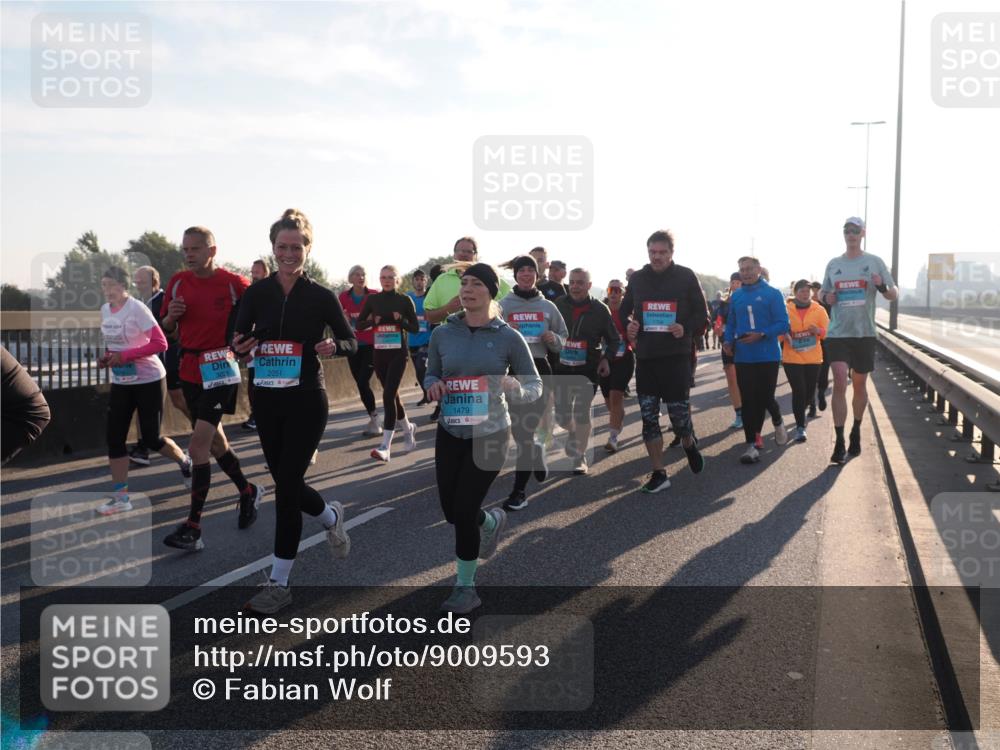 03.10.2025 - Köhlbrandbrückenlauf Fabian Wolf http://msf.ph/oto/9009593 03.10.2025 09:21:09 Position 3 7, 2024, 3028, 2051, 1479 meine-sportfotos.de
