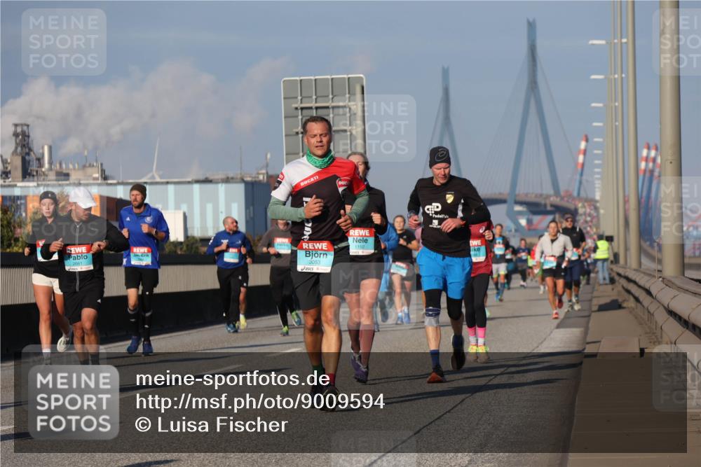03.10.2025 - Köhlbrandbrückenlauf Luisa Fischer http://msf.ph/oto/9009594 03.10.2025 10:51:32 Position 3 3053, 1152, 084 meine-sportfotos.de