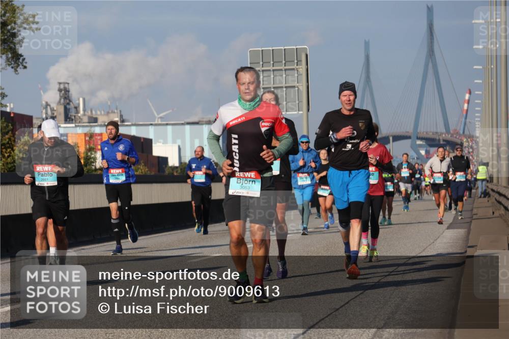 03.10.2025 - Köhlbrandbrückenlauf Luisa Fischer http://msf.ph/oto/9009613 03.10.2025 10:51:33 Position 3 2661, 3053 meine-sportfotos.de