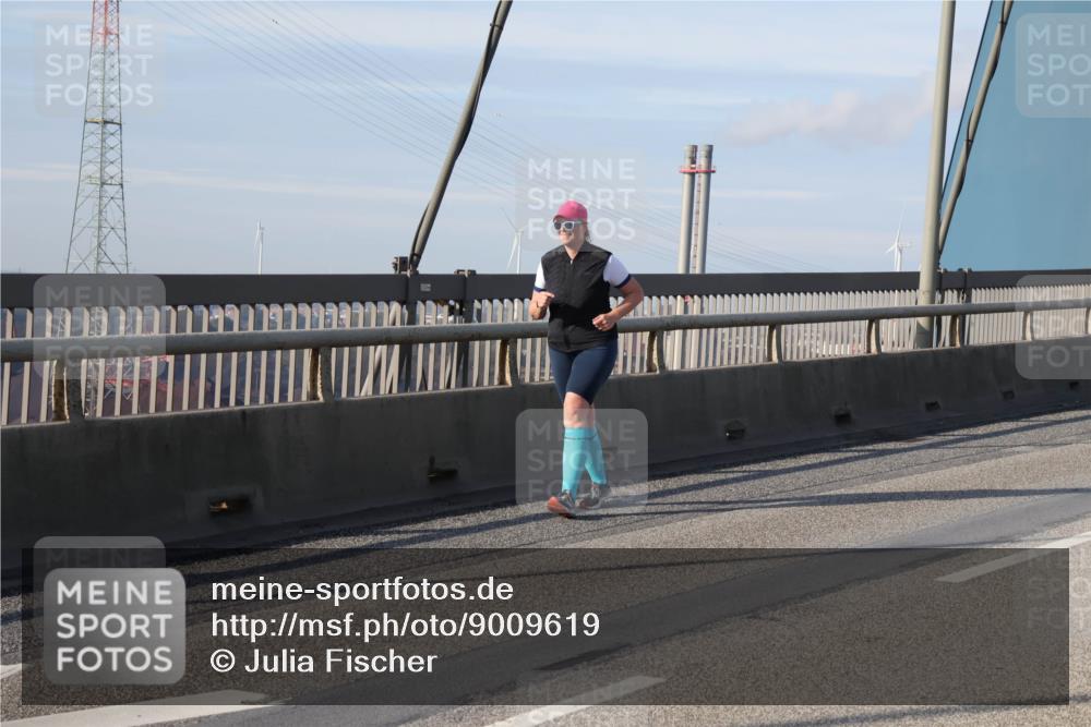 03.10.2025 - Köhlbrandbrückenlauf Julia Fischer http://msf.ph/oto/9009619 03.10.2025 10:14:59 Position 2  meine-sportfotos.de