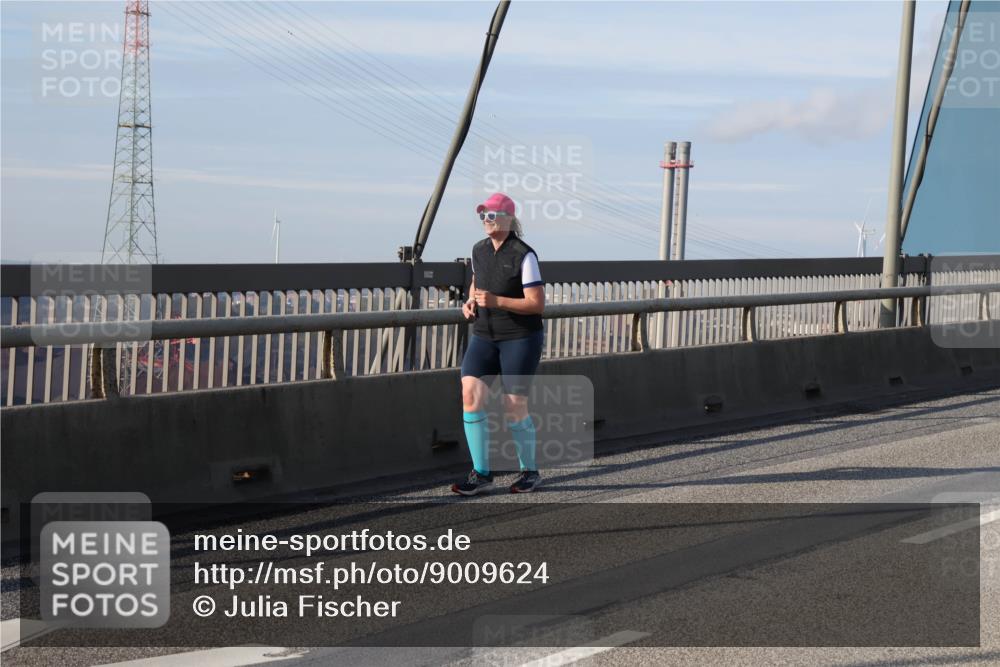 03.10.2025 - Köhlbrandbrückenlauf Julia Fischer http://msf.ph/oto/9009624 03.10.2025 10:14:59 Position 2  meine-sportfotos.de