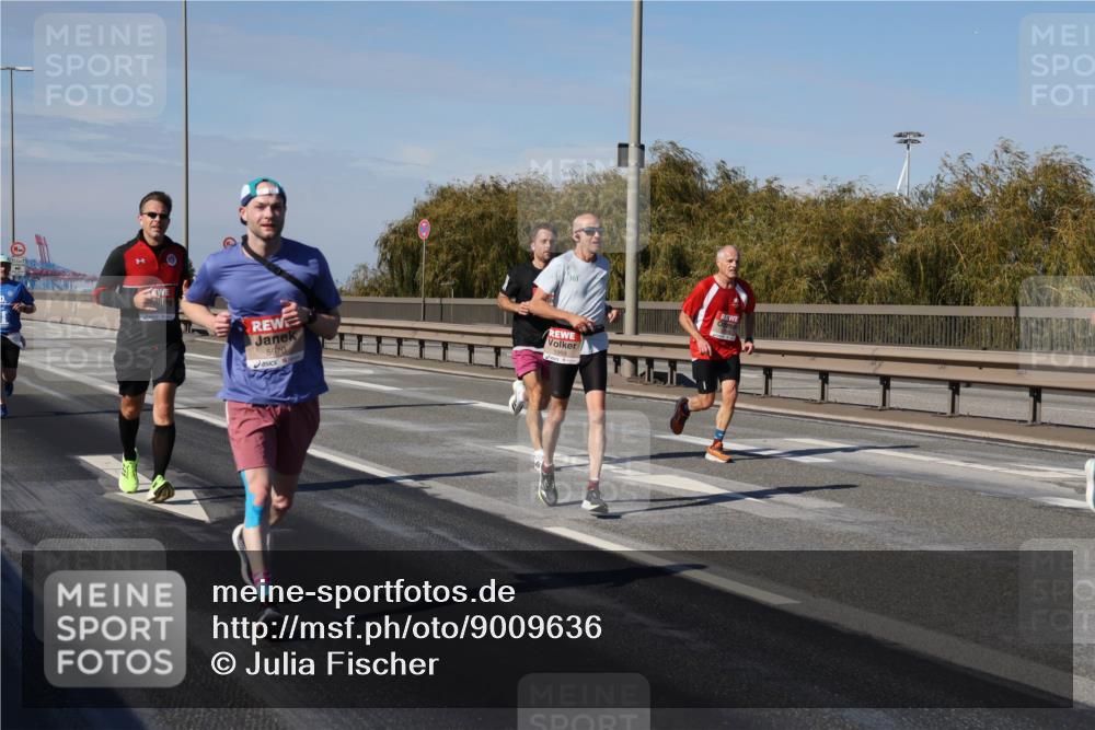 03.10.2025 - Köhlbrandbrückenlauf Julia Fischer http://msf.ph/oto/9009636 03.10.2025 12:53:29 Position 3 0, 5970 meine-sportfotos.de