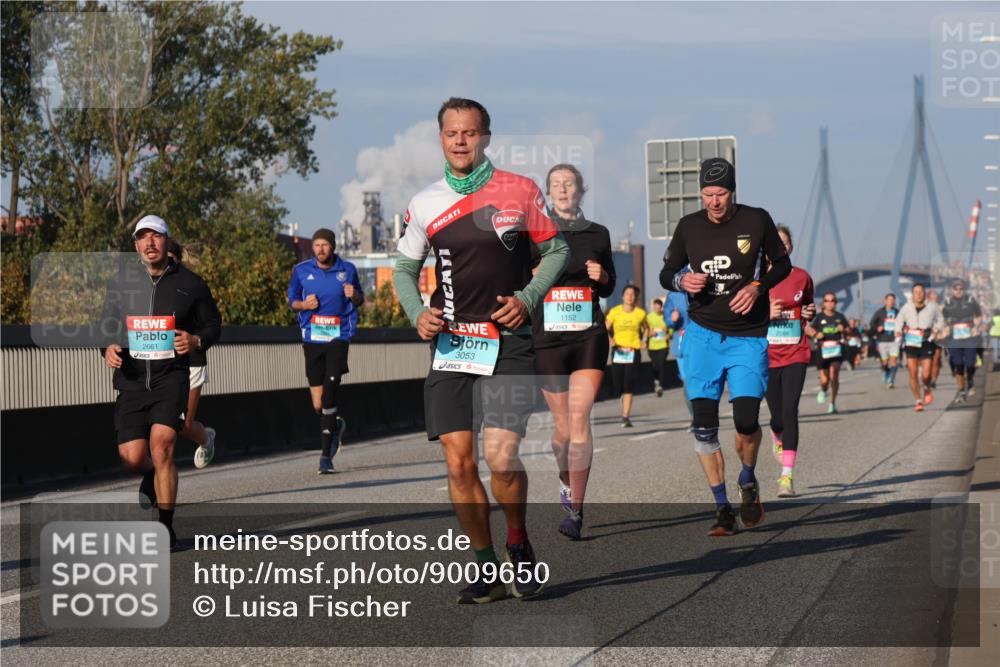 03.10.2025 - Köhlbrandbrückenlauf Luisa Fischer http://msf.ph/oto/9009650 03.10.2025 10:51:35 Position 3 2661, 3053, 1152, 2 meine-sportfotos.de