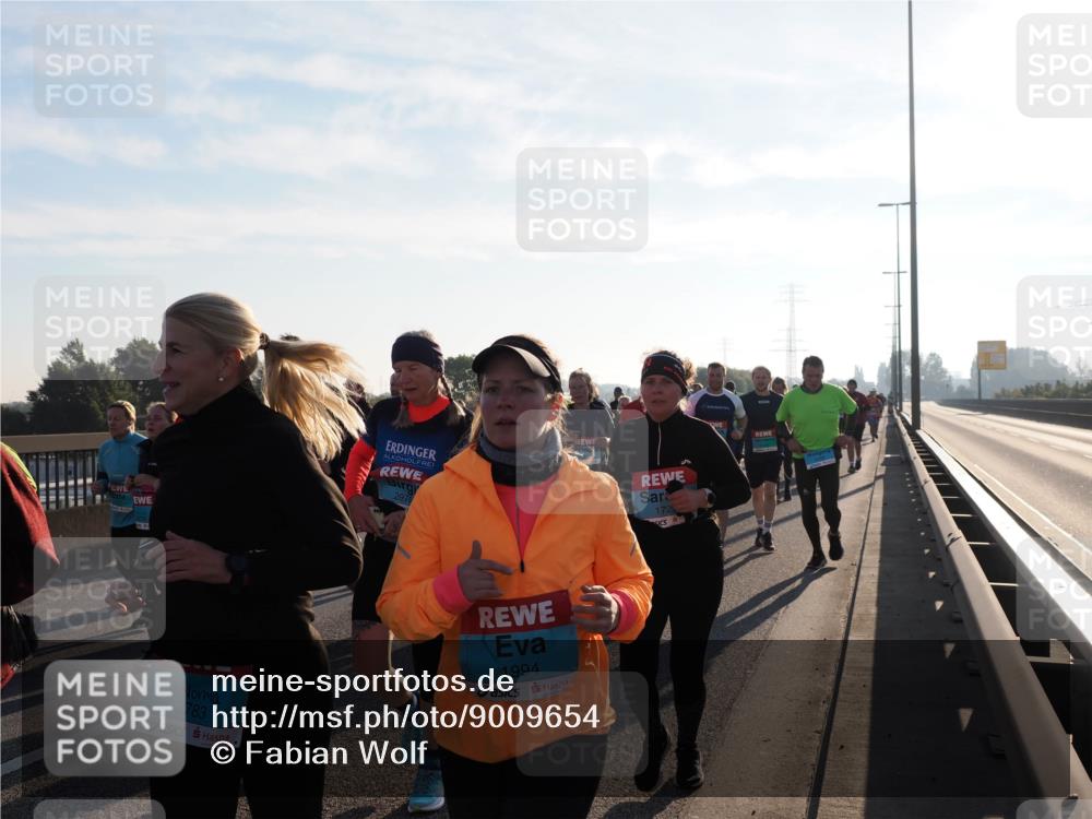 03.10.2025 - Köhlbrandbrückenlauf Fabian Wolf http://msf.ph/oto/9009654 03.10.2025 09:21:12 Position 3 3783, 2970, 1725, 1994 meine-sportfotos.de