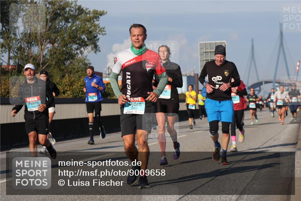 03.10.2025 - Köhlbrandbrückenlauf Luisa Fischer http://msf.ph/oto/9009658 03.10.2025 10:51:35 Position 3 2661, 3053, 152 meine-sportfotos.de