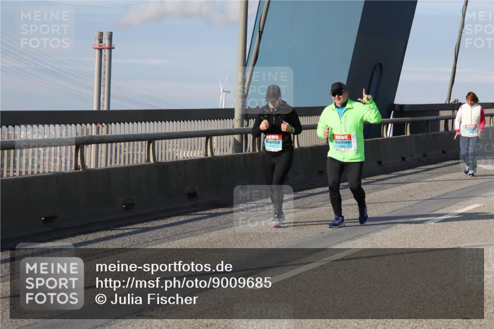 03.10.2025 - Köhlbrandbrückenlauf Julia Fischer http://msf.ph/oto/9009685 03.10.2025 10:16:58 Position 2 1241 meine-sportfotos.de