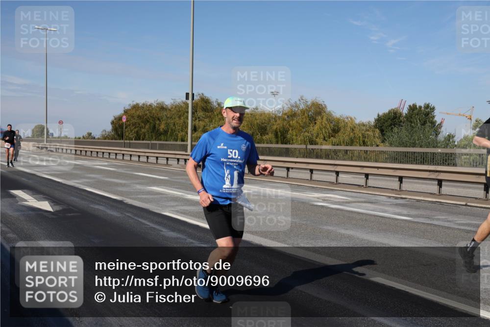 03.10.2025 - Köhlbrandbrückenlauf Julia Fischer http://msf.ph/oto/9009696 03.10.2025 12:53:35 Position 3 50, 24, 2022 meine-sportfotos.de