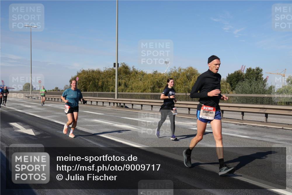 03.10.2025 - Köhlbrandbrückenlauf Julia Fischer http://msf.ph/oto/9009717 03.10.2025 12:53:43 Position 3 6233 meine-sportfotos.de