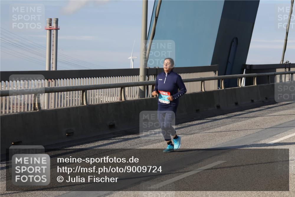 03.10.2025 - Köhlbrandbrückenlauf Julia Fischer http://msf.ph/oto/9009724 03.10.2025 10:17:44 Position 2 3776 meine-sportfotos.de