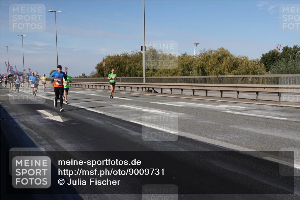 03.10.2025 - Köhlbrandbrückenlauf Julia Fischer http://msf.ph/oto/9009731 03.10.2025 12:53:47 Position 3  meine-sportfotos.de