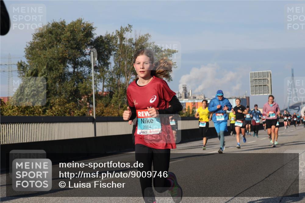 03.10.2025 - Köhlbrandbrückenlauf Luisa Fischer http://msf.ph/oto/9009746 03.10.2025 10:51:40 Position 3 2084 meine-sportfotos.de