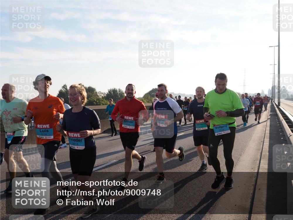 03.10.2025 - Köhlbrandbrückenlauf Fabian Wolf http://msf.ph/oto/9009748 03.10.2025 09:21:14 Position 3 2025, 3214, 3213, 2165, 2171, 3109 meine-sportfotos.de