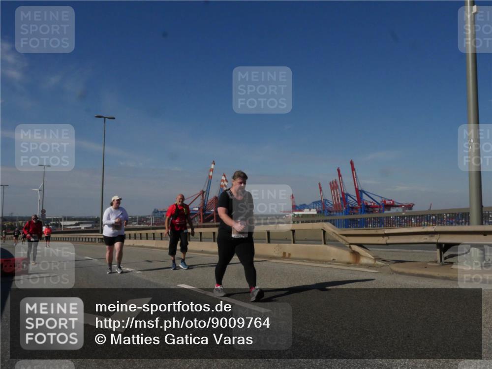 03.10.2025 - Köhlbrandbrückenlauf Matties Gatica Varas http://msf.ph/oto/9009764 03.10.2025 13:07:24 Position 2 118 meine-sportfotos.de