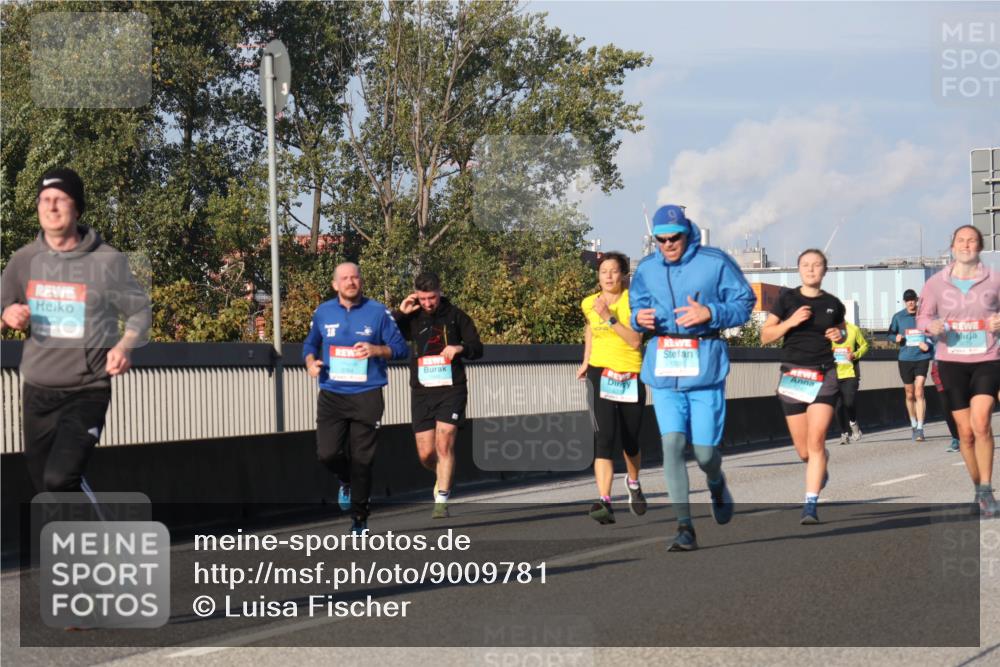 03.10.2025 - Köhlbrandbrückenlauf Luisa Fischer http://msf.ph/oto/9009781 03.10.2025 10:51:42 Position 3  meine-sportfotos.de