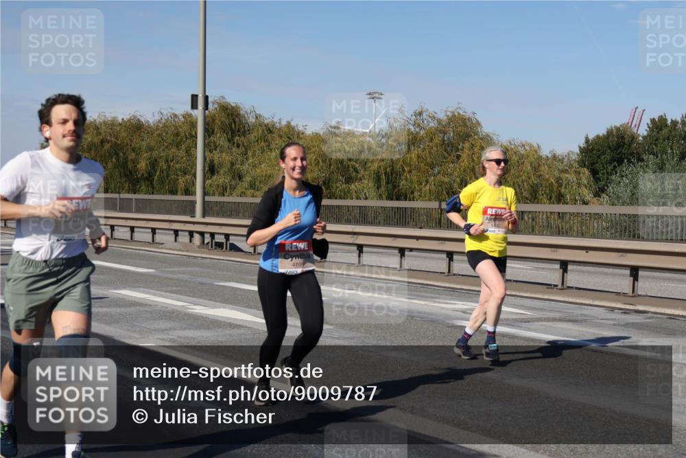03.10.2025 - Köhlbrandbrückenlauf Julia Fischer http://msf.ph/oto/9009787 03.10.2025 12:53:57 Position 3 440, 4195 meine-sportfotos.de