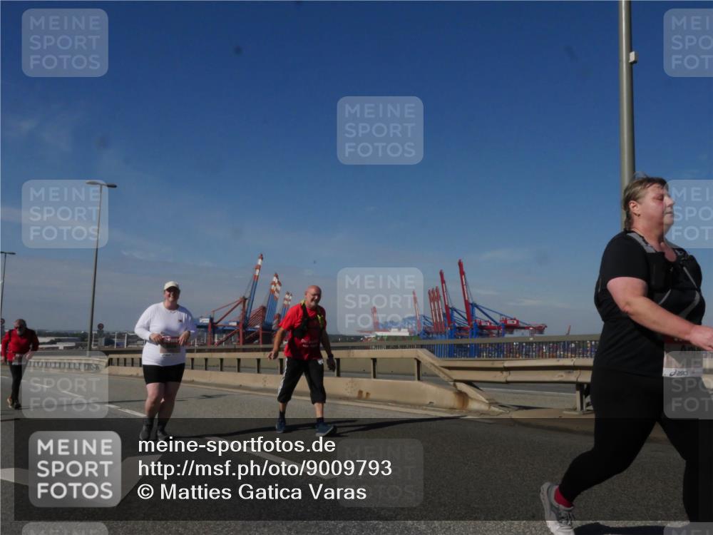 03.10.2025 - Köhlbrandbrückenlauf Matties Gatica Varas http://msf.ph/oto/9009793 03.10.2025 13:07:26 Position 2  meine-sportfotos.de