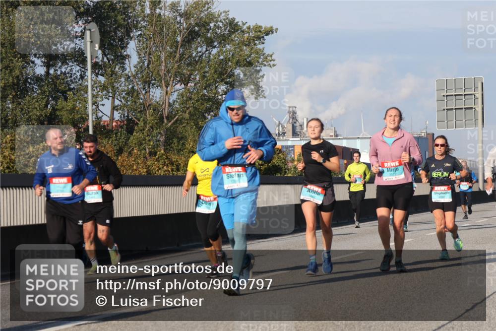 03.10.2025 - Köhlbrandbrückenlauf Luisa Fischer http://msf.ph/oto/9009797 03.10.2025 10:51:43 Position 3 18, 1242, 3579, 1092 meine-sportfotos.de