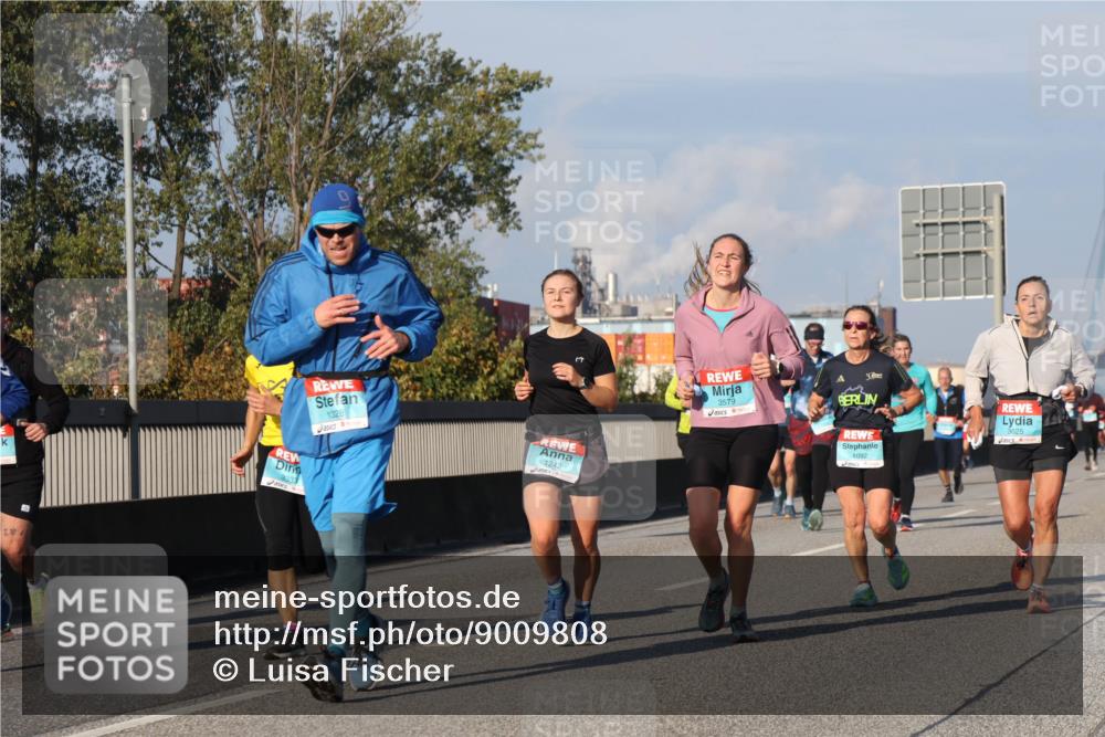 03.10.2025 - Köhlbrandbrückenlauf Luisa Fischer http://msf.ph/oto/9009808 03.10.2025 10:51:43 Position 3 8833, 1328, 1242, 3579, 1092, 3625 meine-sportfotos.de