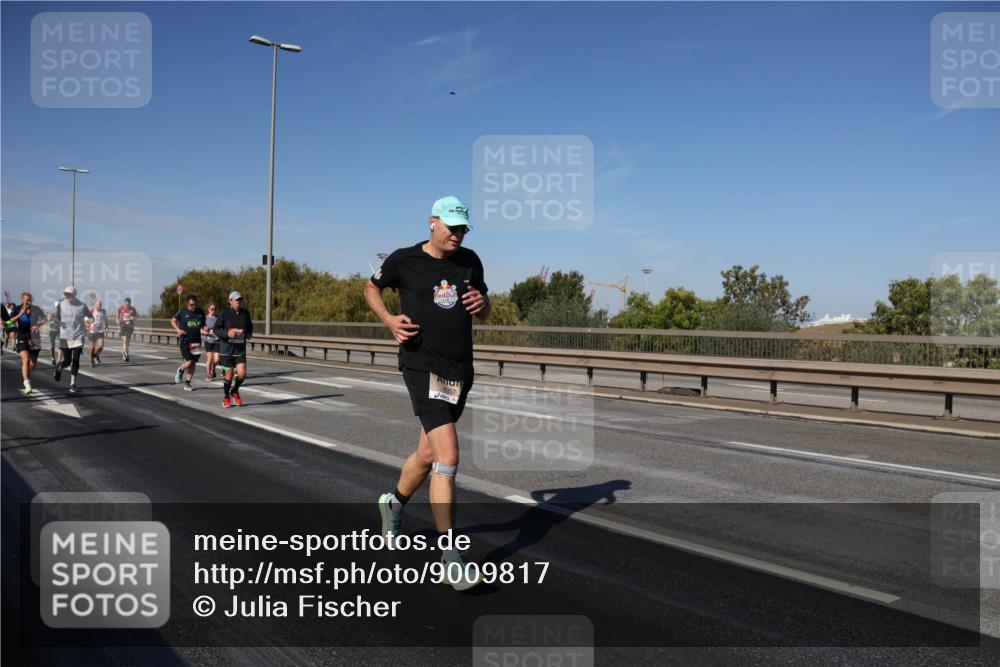 03.10.2025 - Köhlbrandbrückenlauf Julia Fischer http://msf.ph/oto/9009817 03.10.2025 12:54:00 Position 3  meine-sportfotos.de