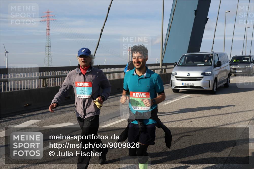 03.10.2025 - Köhlbrandbrückenlauf Julia Fischer http://msf.ph/oto/9009826 03.10.2025 10:18:12 Position 2 3774, 9702, 3195 meine-sportfotos.de