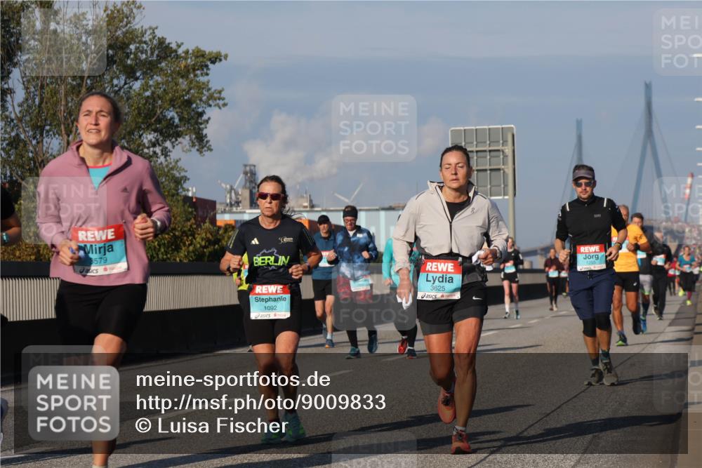 03.10.2025 - Köhlbrandbrückenlauf Luisa Fischer http://msf.ph/oto/9009833 03.10.2025 10:51:45 Position 3 8579, 1092, 3625, 1255 meine-sportfotos.de