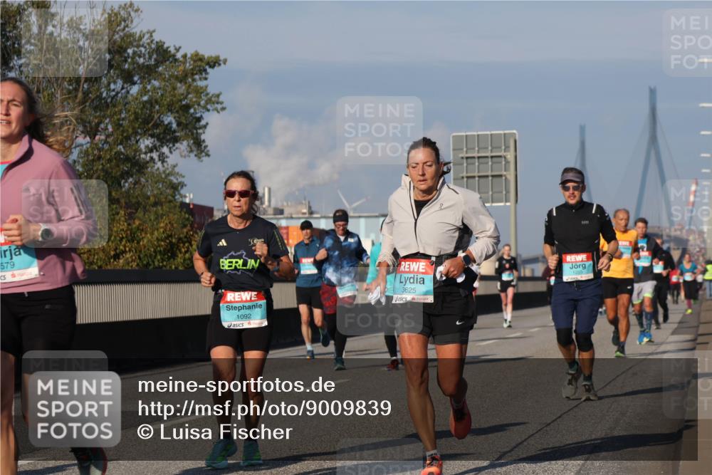 03.10.2025 - Köhlbrandbrückenlauf Luisa Fischer http://msf.ph/oto/9009839 03.10.2025 10:51:46 Position 3 579, 1092, 3625, 1255 meine-sportfotos.de