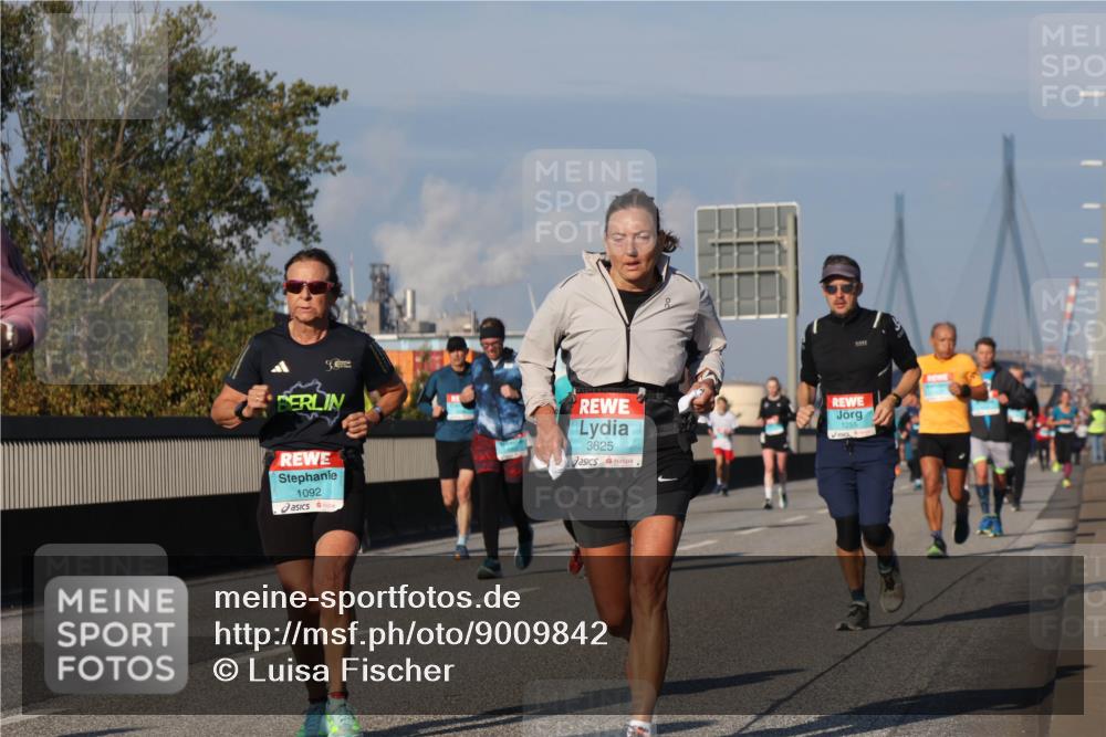 03.10.2025 - Köhlbrandbrückenlauf Luisa Fischer http://msf.ph/oto/9009842 03.10.2025 10:51:46 Position 3 1092, 3625, 1255 meine-sportfotos.de
