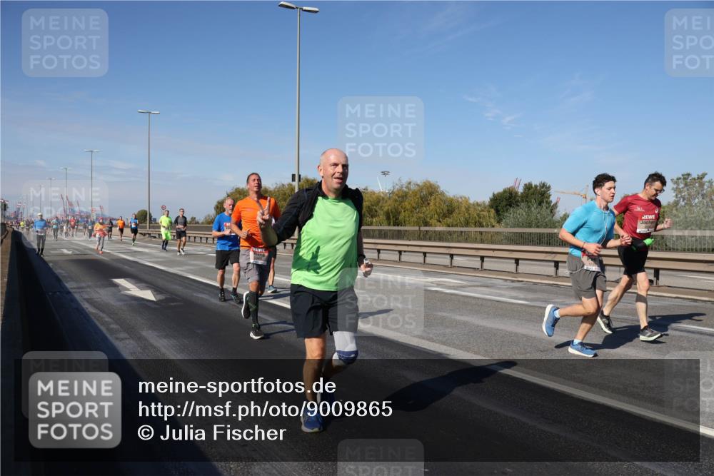 03.10.2025 - Köhlbrandbrückenlauf Julia Fischer http://msf.ph/oto/9009865 03.10.2025 12:54:07 Position 3  meine-sportfotos.de