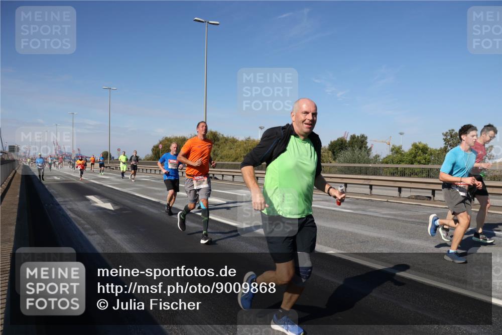 03.10.2025 - Köhlbrandbrückenlauf Julia Fischer http://msf.ph/oto/9009868 03.10.2025 12:54:07 Position 3  meine-sportfotos.de