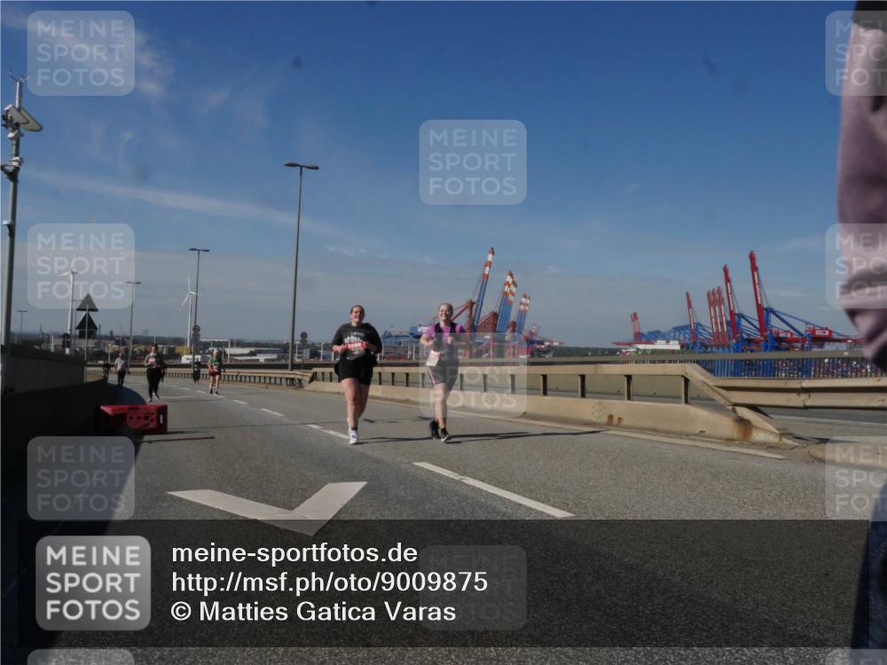03.10.2025 - Köhlbrandbrückenlauf Matties Gatica Varas http://msf.ph/oto/9009875 03.10.2025 13:07:47 Position 2  meine-sportfotos.de