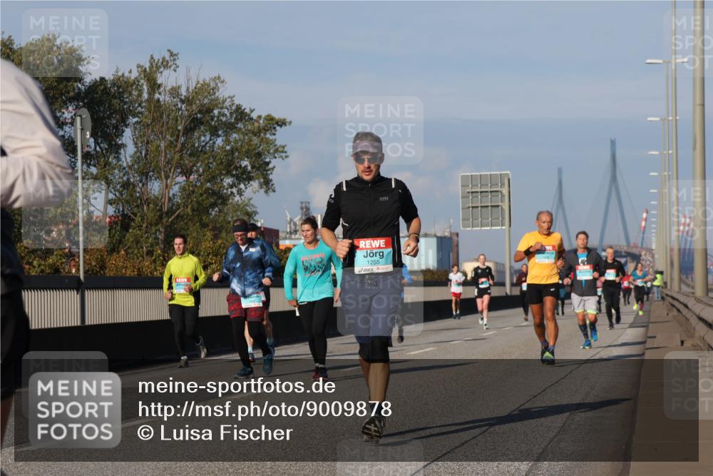03.10.2025 - Köhlbrandbrückenlauf Luisa Fischer http://msf.ph/oto/9009878 03.10.2025 10:51:48 Position 3 1255 meine-sportfotos.de