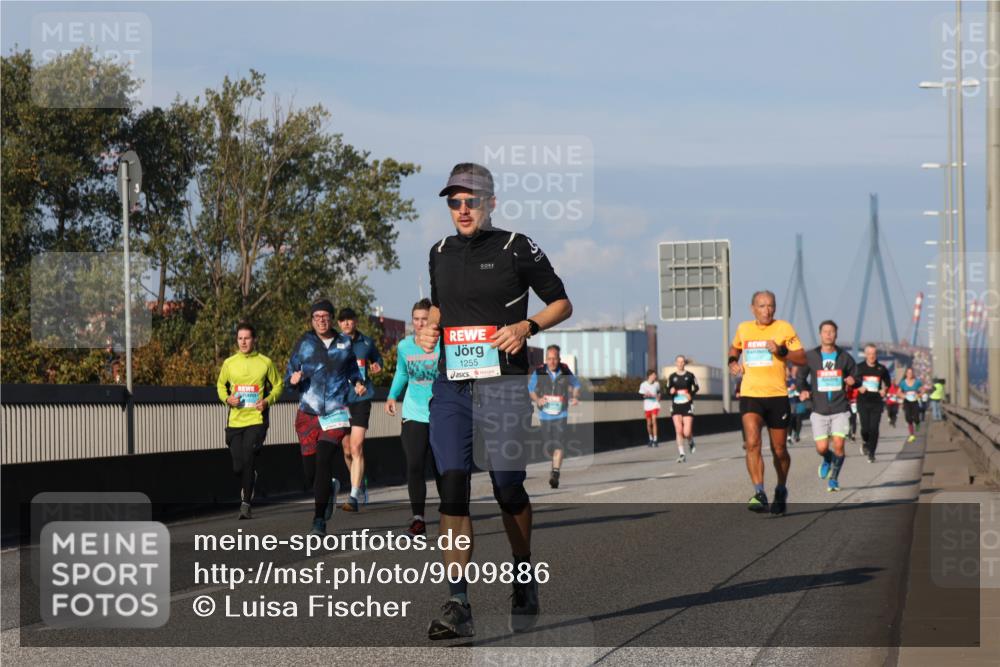 03.10.2025 - Köhlbrandbrückenlauf Luisa Fischer http://msf.ph/oto/9009886 03.10.2025 10:51:49 Position 3 1255 meine-sportfotos.de