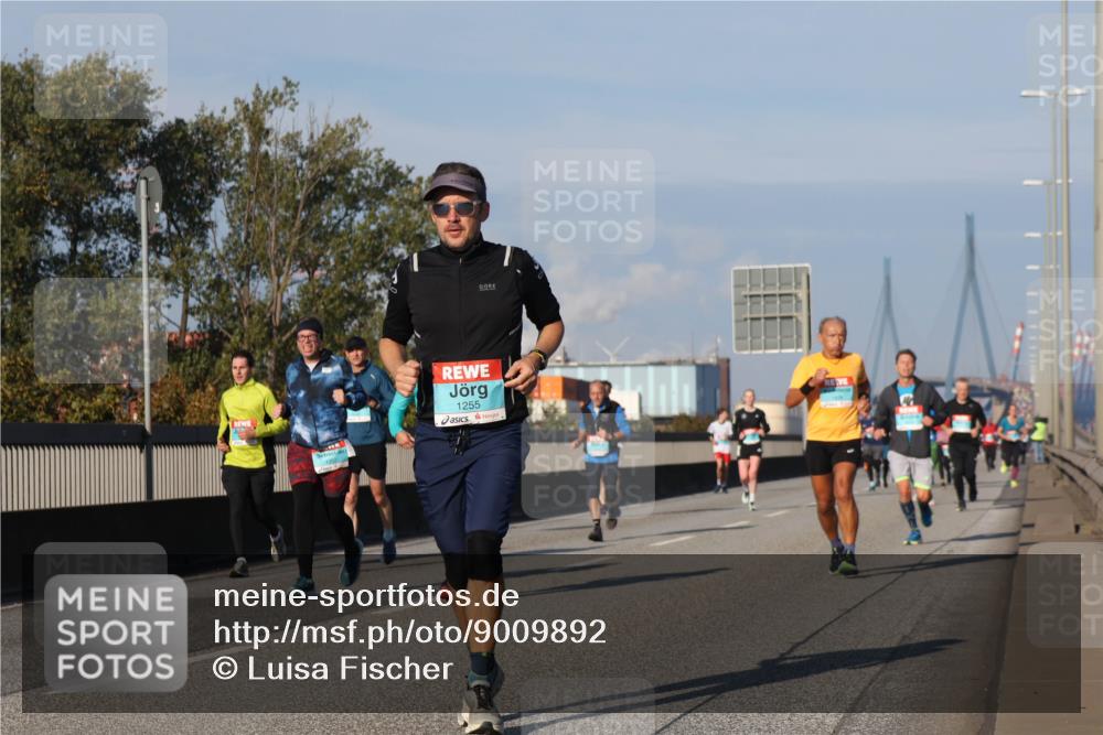 03.10.2025 - Köhlbrandbrückenlauf Luisa Fischer http://msf.ph/oto/9009892 03.10.2025 10:51:49 Position 3 1255 meine-sportfotos.de
