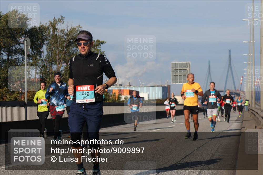 03.10.2025 - Köhlbrandbrückenlauf Luisa Fischer http://msf.ph/oto/9009897 03.10.2025 10:51:49 Position 3 1255 meine-sportfotos.de